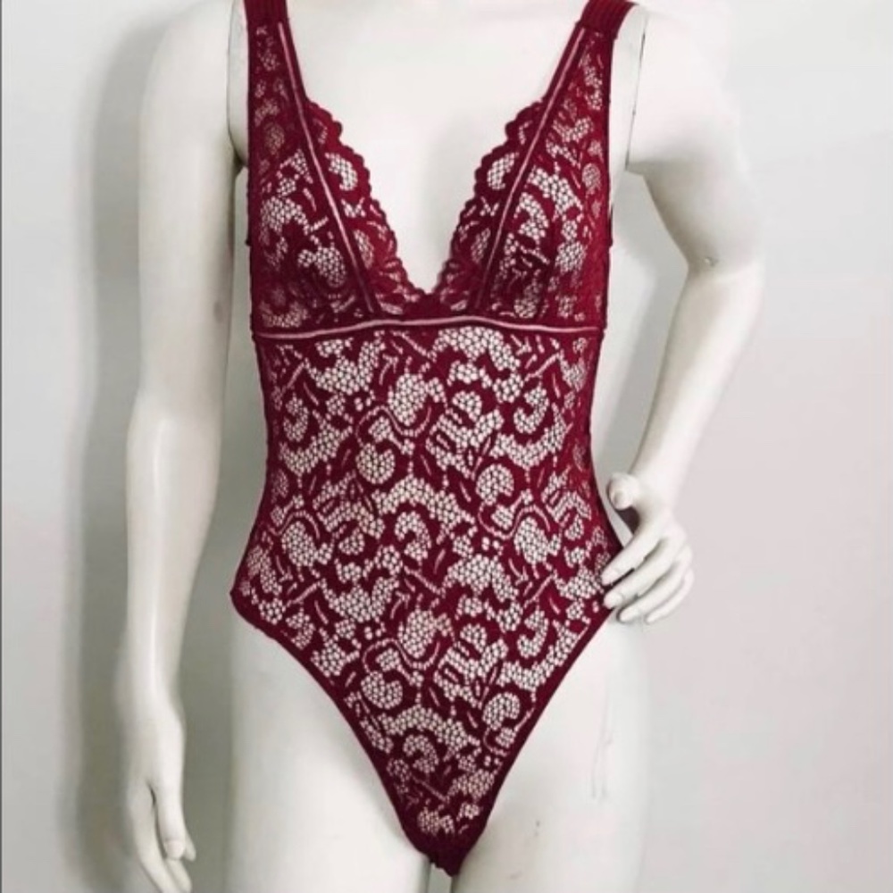 Victoria’s Secret Sexy Plunge V Neck Floral Lace Teddy Lingerie Bodysuit Red